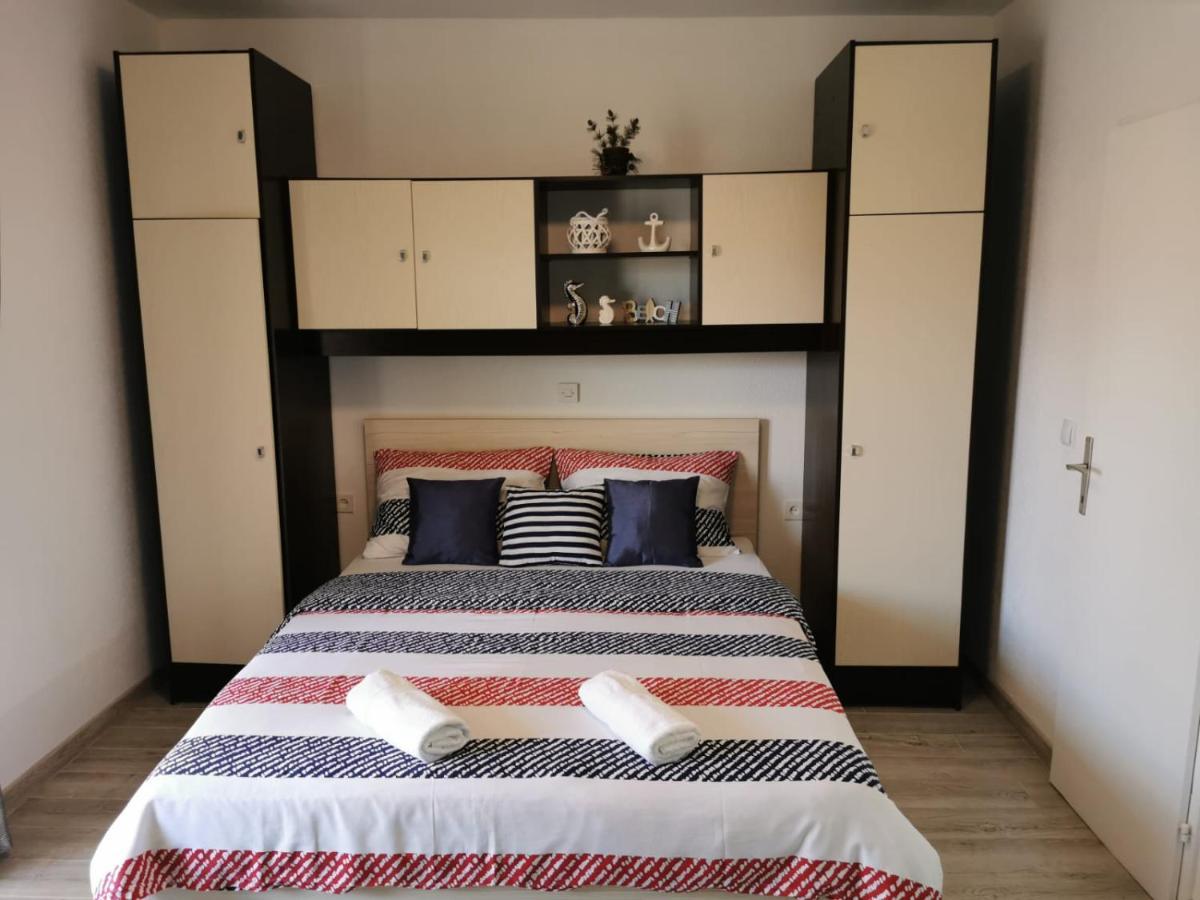 Apartments Deak มาคาร์สกา ภายนอก รูปภาพ