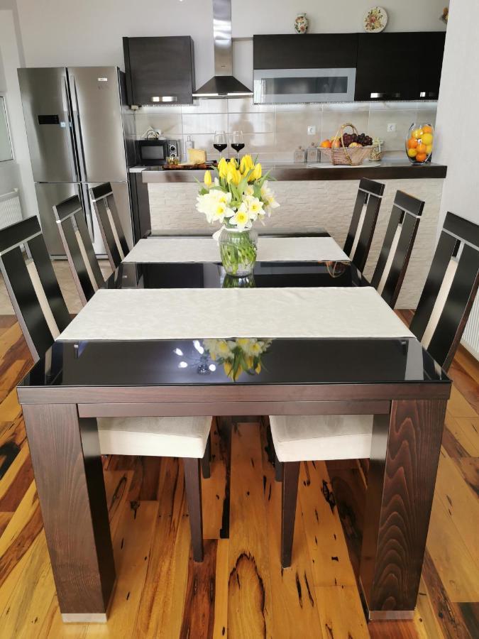 Apartments Deak มาคาร์สกา ภายนอก รูปภาพ